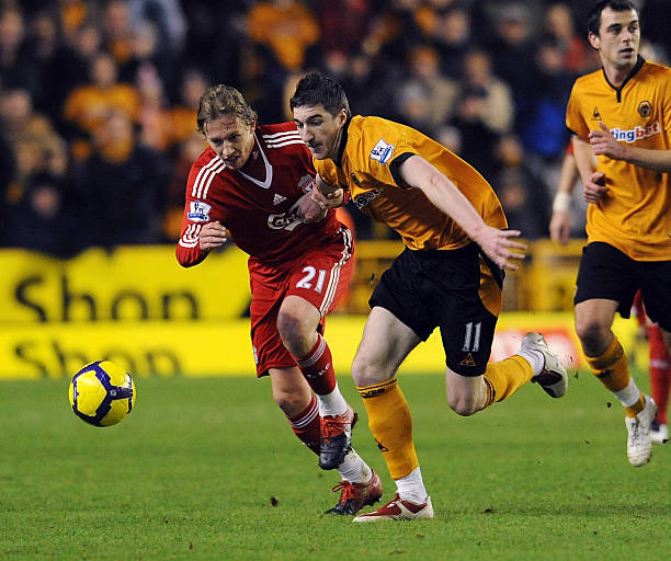 继续吸引其 继续吸引其