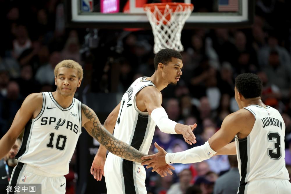 C罗提前离 C罗提前离