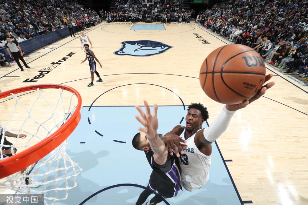 乔治和布鲁 乔治和布鲁